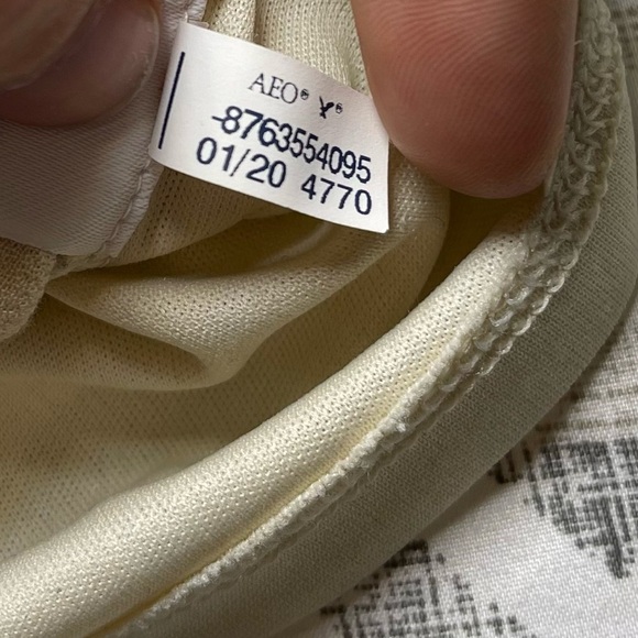 American Eagle Smocked cottagecore milkmaid Romper Cream Floral Square Neck in M - Picture 9 of 11